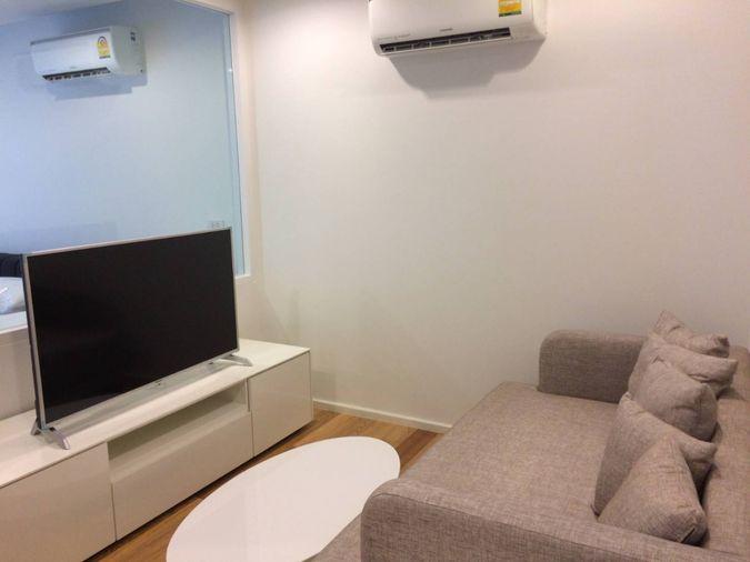 รูป คอนโดให้เช่า : 15 Sukhumvit Residences(15 สุขุมวิท เรสซิเดนซ์)((BTS Asoke) MK-02 line @livingbkk  - รูปที่ 2/12