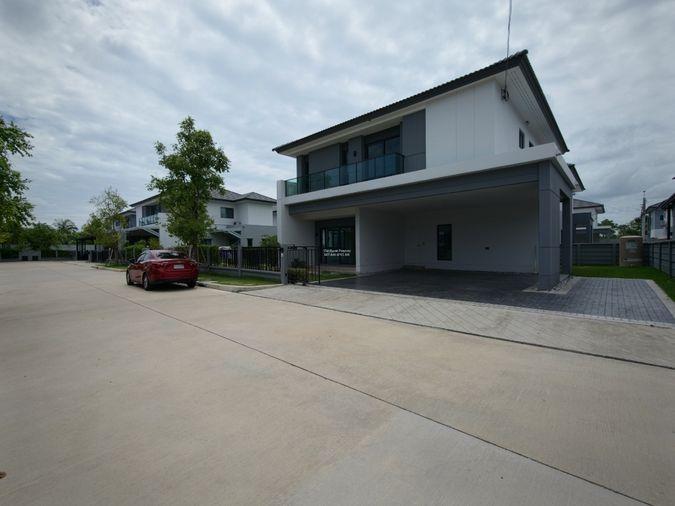 รูป ขายบ้านเดี่ยว เซนโทร ทวีวัฒนา เนื้อที่ 102.8 ตร.ว. พื้นที่ใช้สอย 320 ตร.ม. 4 นอน 5 น้ำ จอดรถ 4 คัน หลังใหญ่ ใกล้บรมราชชนนี เพชรเกษม กาญจนาภิเษก - รูปที่ 51/88