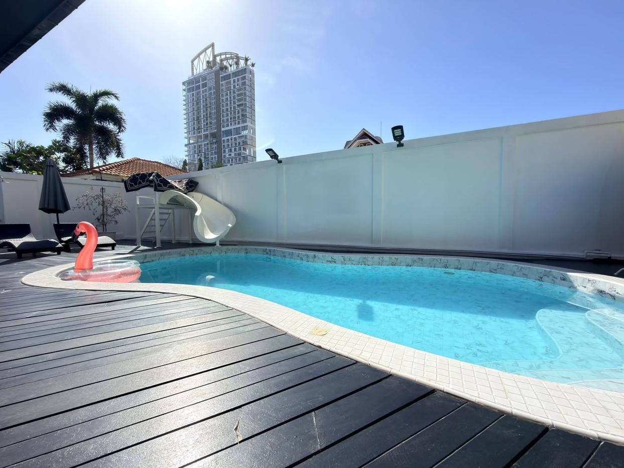 รูป Pool Villa for Sale Pratumnak Pattaya Prime Location - รูปที่ 13/13