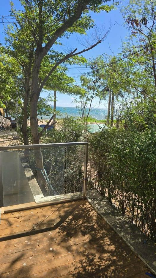 รูป Beachfront Condo for Sale Waters Edge Condominium Na Jomtien - รูปที่ 8/8