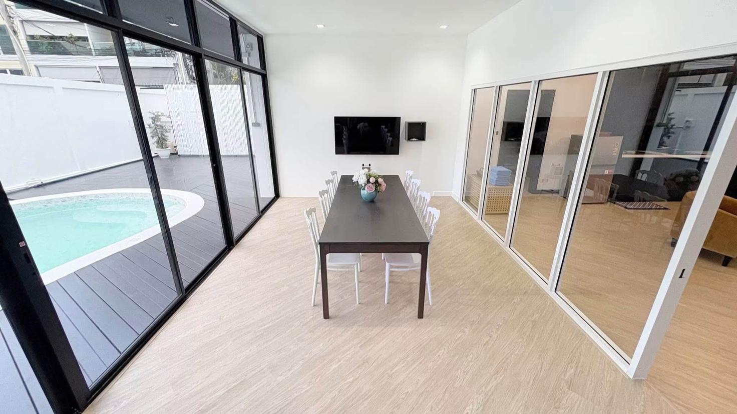 รูป Pool Villa for Sale Pratumnak Pattaya Prime Location - รูปที่ 4/13