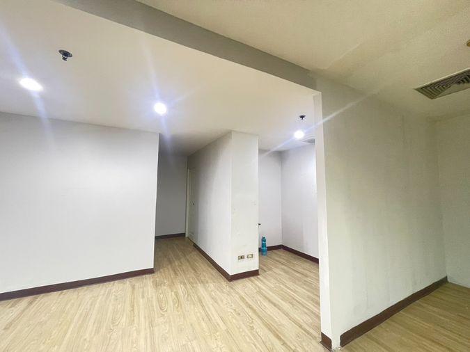 รูป ด่วน!! โปรโมชั่นลดราคา!! ให้เช่า อาคาร เจ.เพลส ทาวเวอร์ ช่องนนทรี กรุงเทพ - รูปที่ 12/14