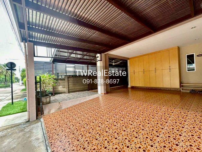 รูป ให้เช่าบ้านเดี่ยว 2 ชั้น Passorn Prestige Pattanakarn เฟอร์นิเจอร์ Built-in ทั้งหลัง พร้อมโซลาร์เซลล์และลิฟต์บันได ใกล้เอกมัย ทองหล่อ พระราม 9 - รูปที่ 3/48