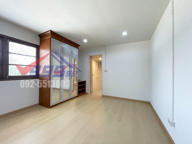 รูป ให้เช่าบ้านเดี่ยว หมู่บ้านชวนชื่นบางเขน | 6 ห้องนอน 255 ตร.ม. REF. 075HRK - รูปที่ 11/26