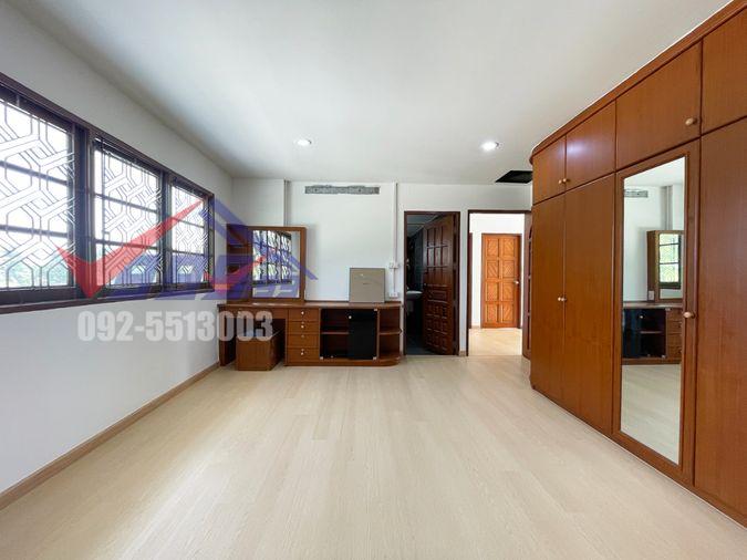 รูป ให้เช่าบ้านเดี่ยว หมู่บ้านชวนชื่นบางเขน | 6 ห้องนอน 255 ตร.ม. REF. 075HRK - รูปที่ 13/26