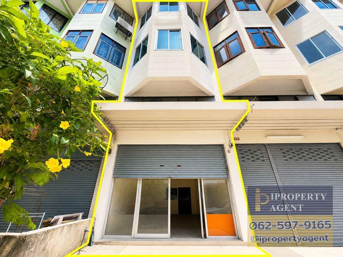 รูป 🏢✨ ขายอาคารพาณิชย์ 3 ชั้นครึ่ง ทำเลดี ใจกลางรังสิต ✨🏢 - รูปที่ 1/17