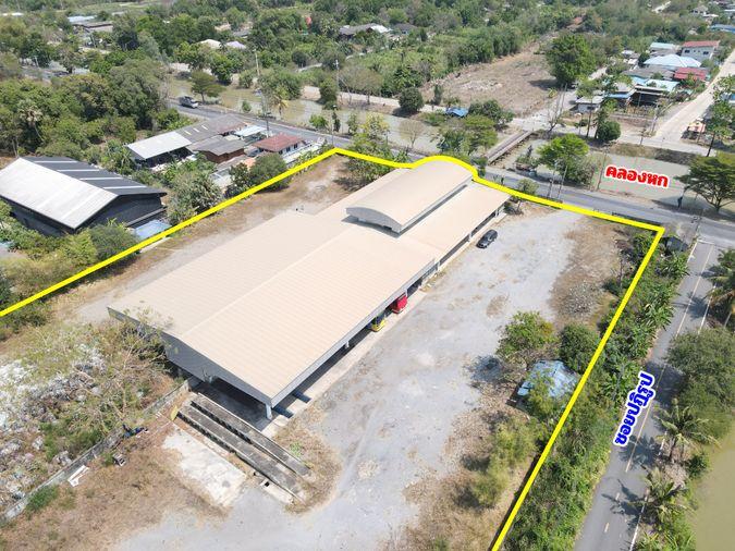รูป ขายที่ดิน พร้อมสำนักงานอู่รถเมล์ หอพัก พื้นที่กว้าง พร้อมใช้งาน คลองหก ปทุมธานี - รูปที่ 4/12