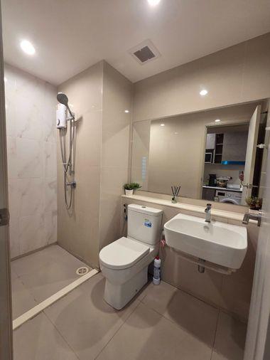 picture PFD-08867 Condo for rent Aspire Erawan Prime next to BTS Chang Erawan. - 9/10