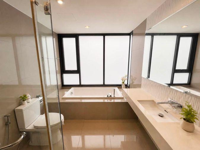 รูป ริธึ่ม สุขุมวิท 42 ห้องตกแต่งสวย พื้นที่กว้าง เฟอร์นิเจอร์ครบ 2 ห้องนอน 2 ห้องน้ำ - รูปที่ 8/9