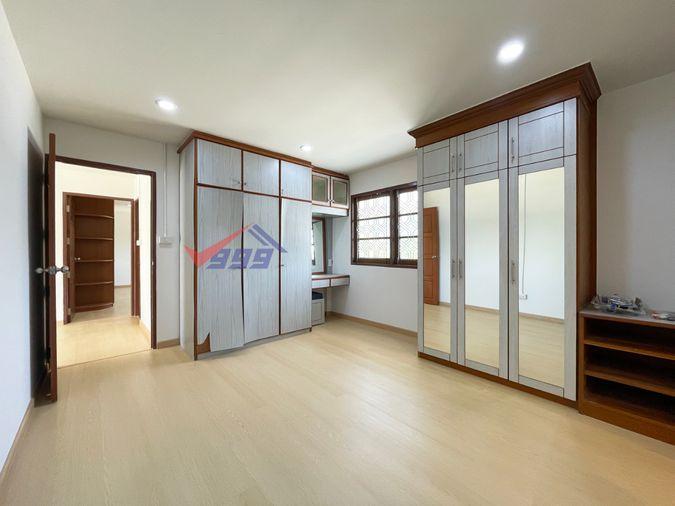 รูป ให้เช่าบ้านเดี่ยว หมู่บ้านชวนชื่นบางเขน | 6 ห้องนอน 255 ตร.ม. REF. 075HRK - รูปที่ 10/26