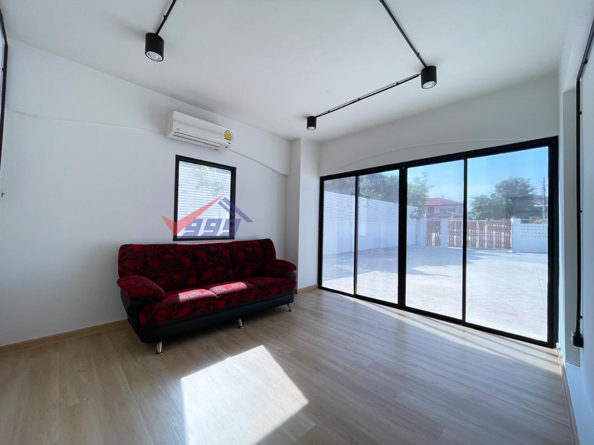 picture House for Rent - Chuan Chuen Bang Khen | 6 Bedrooms 255 sq.m. REF. 075HRK - 4/26