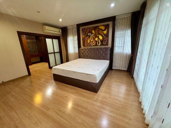 รูป ให้เช่าบ้านเดี่ยว 2 ชั้น Passorn Prestige Pattanakarn เฟอร์นิเจอร์ Built-in ทั้งหลัง พร้อมโซลาร์เซลล์และลิฟต์บันได ใกล้เอกมัย ทองหล่อ พระราม 9 - รูปที่ 15/48