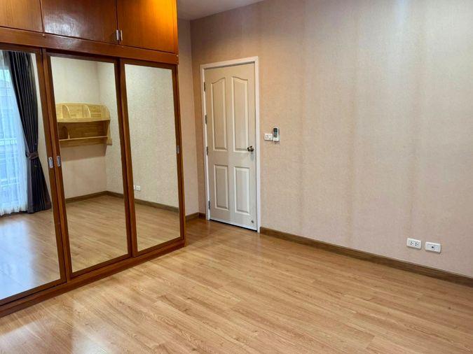 รูป ให้เช่าบ้านเดี่ยว 2 ชั้น Passorn Prestige Pattanakarn เฟอร์นิเจอร์ Built-in ทั้งหลัง พร้อมโซลาร์เซลล์และลิฟต์บันได ใกล้เอกมัย ทองหล่อ พระราม 9 - รูปที่ 27/48
