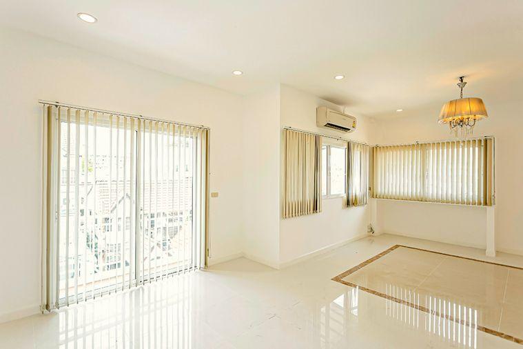 รูป CB083♚โฮมออฟฟิศ 6 ห้องนอน ขาย⚝ลาดพร้าว-ประดิษฐ์มนูธรรม♜MRTมหาดไทย∞065-9423251,099-5919653▚Line@sureresidence - รูปที่ 12/16