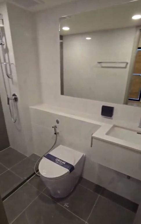 picture For Rent Origin Plug & Play Sirindhorn Station Unit 81/1014(A2708) - 12/12