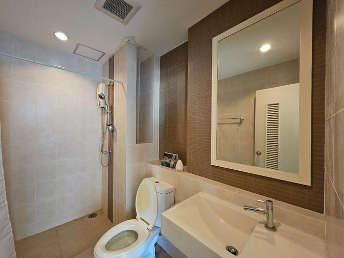 picture Unbeatable Riverfront Value! Includes Shuttle Boat & Van Services Near Suksawat Tollway 🚢 - 11/16