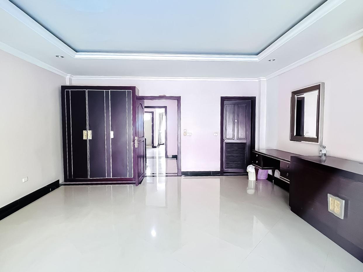 picture Townhouse for Sale Thepprasit South Pattaya 2 Bed Corner Unit - 7/8
