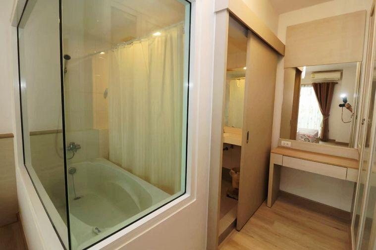 picture Fresh Paint, New Flooring & New Sofa! 59 Sqm 2BR Unit on 10th Floor - 10/26