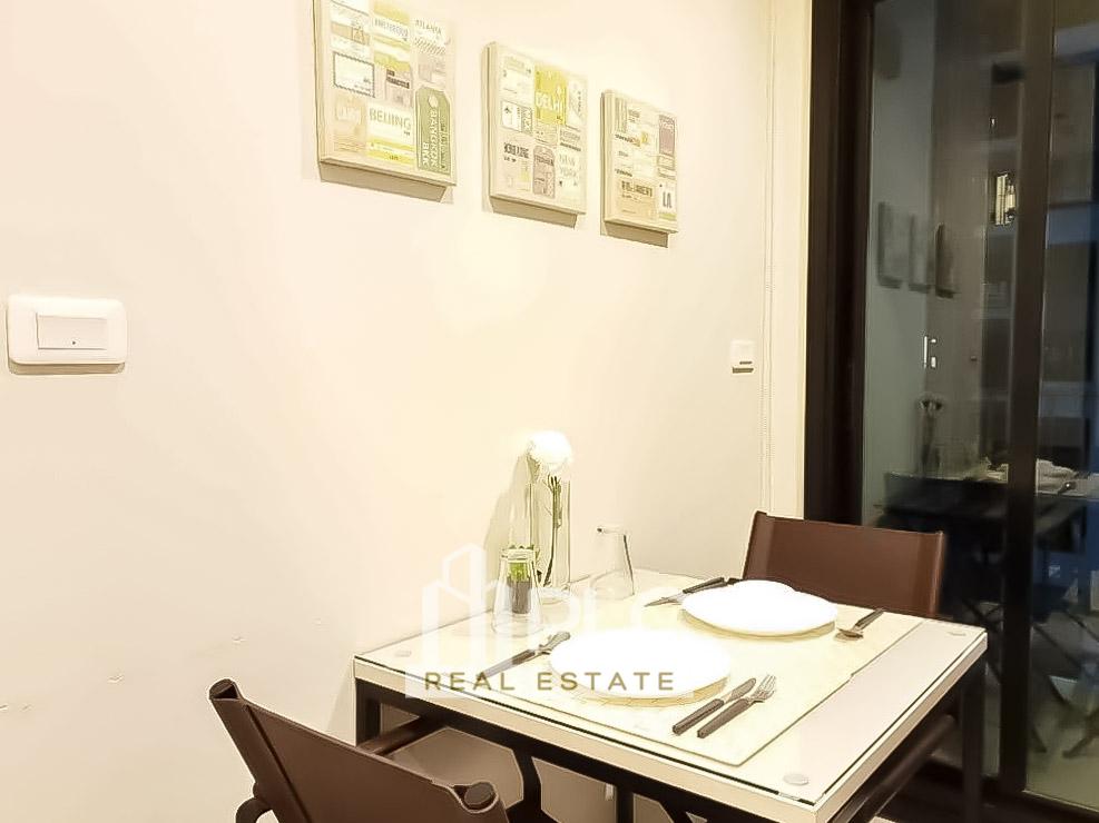 picture The Base Central Pattaya Condo for Rent 1 Bedroom Pool View - 3/6