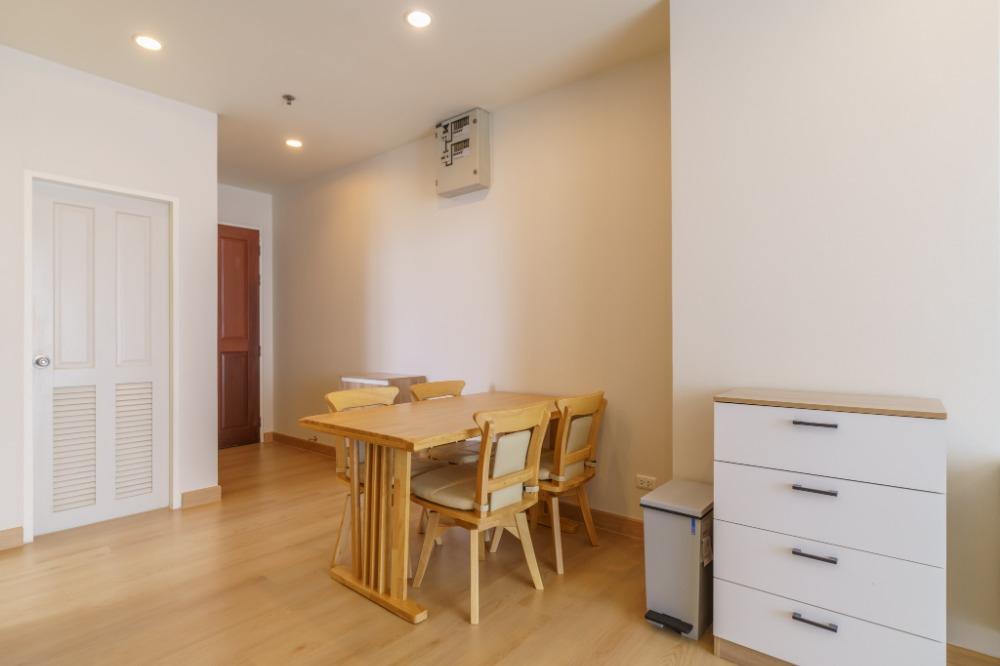 picture Condo For Rent  2 Bedrooms at The Complete Narathiwas  near Central Rama 3  - 10/12
