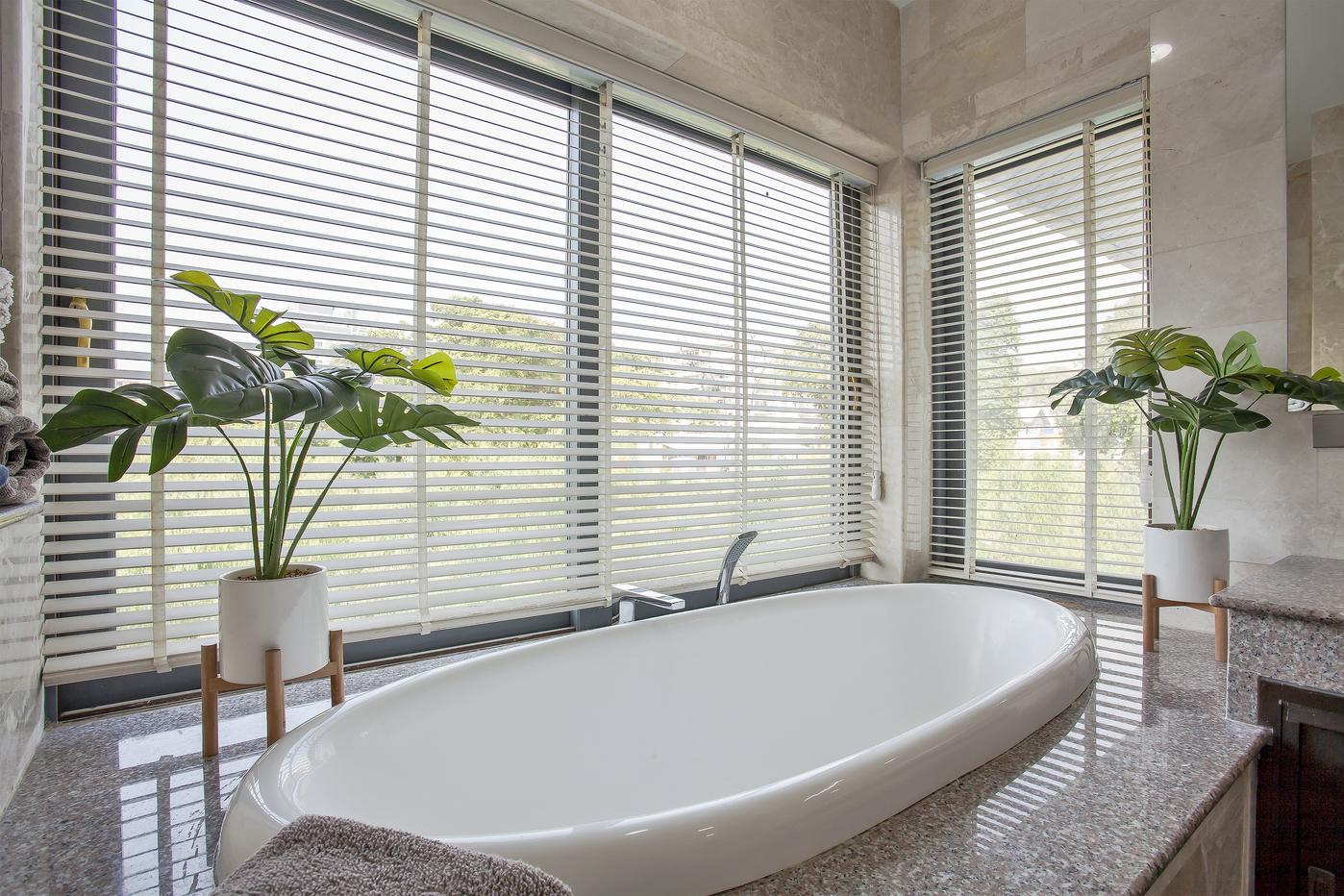 picture Spacious Pool Villa for Sale Pratumnak Pattaya - 24/30