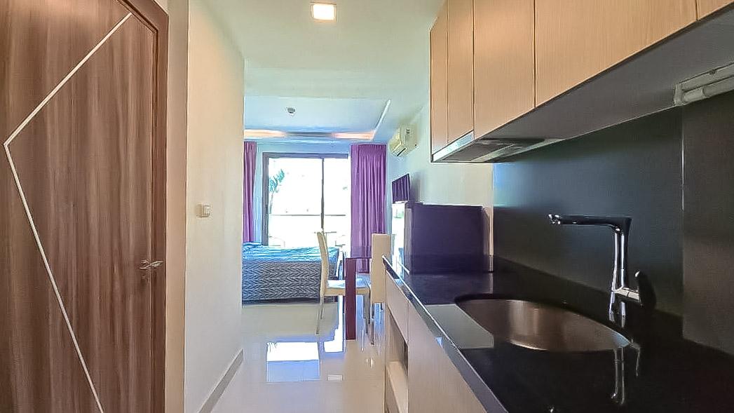 picture Laguna Beach Resort 3 Maldives Studio Condo for Sale - 1/6