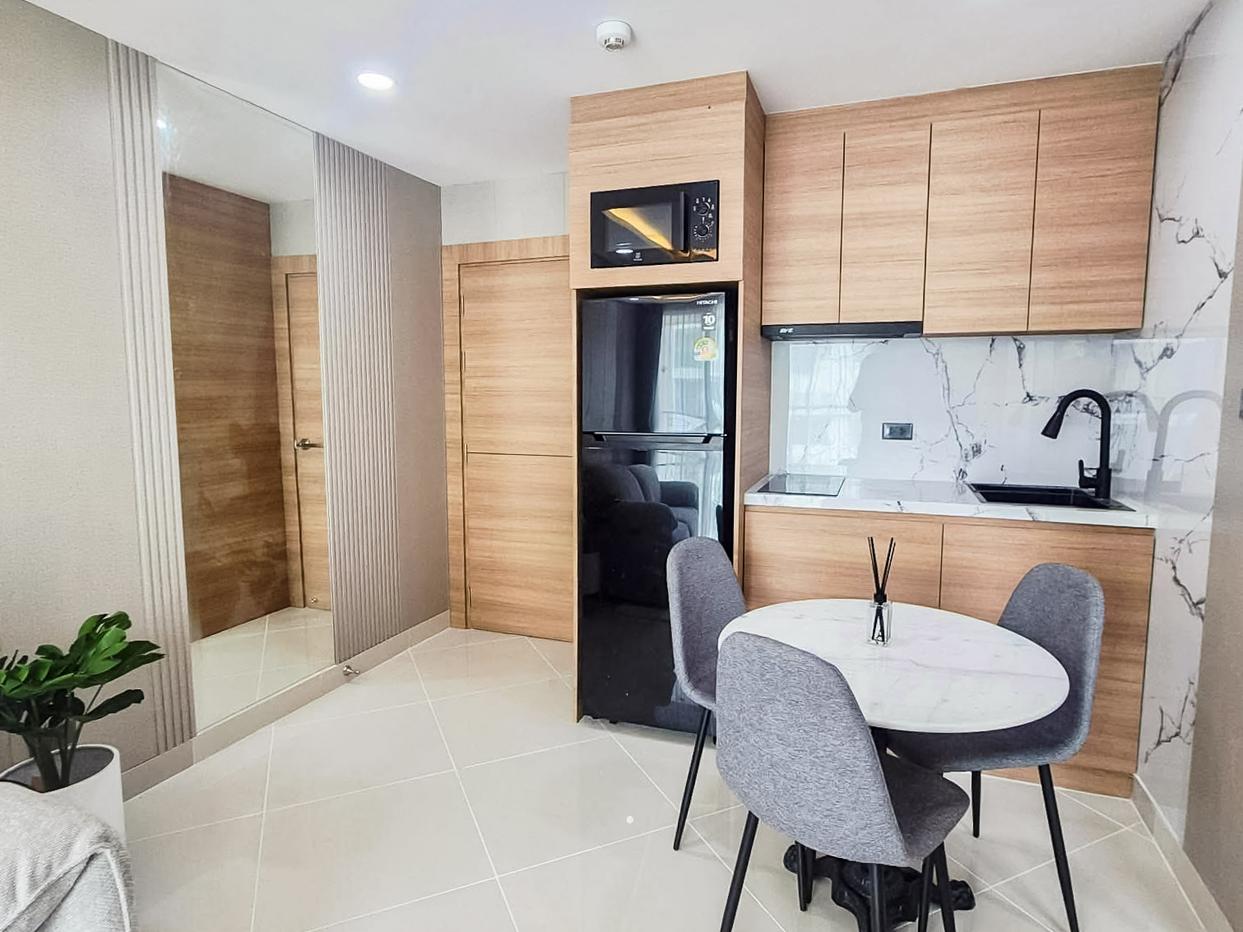 รูป Pool View Condo for Sale Paradise Park Jomtien Pattaya - รูปที่ 5/12