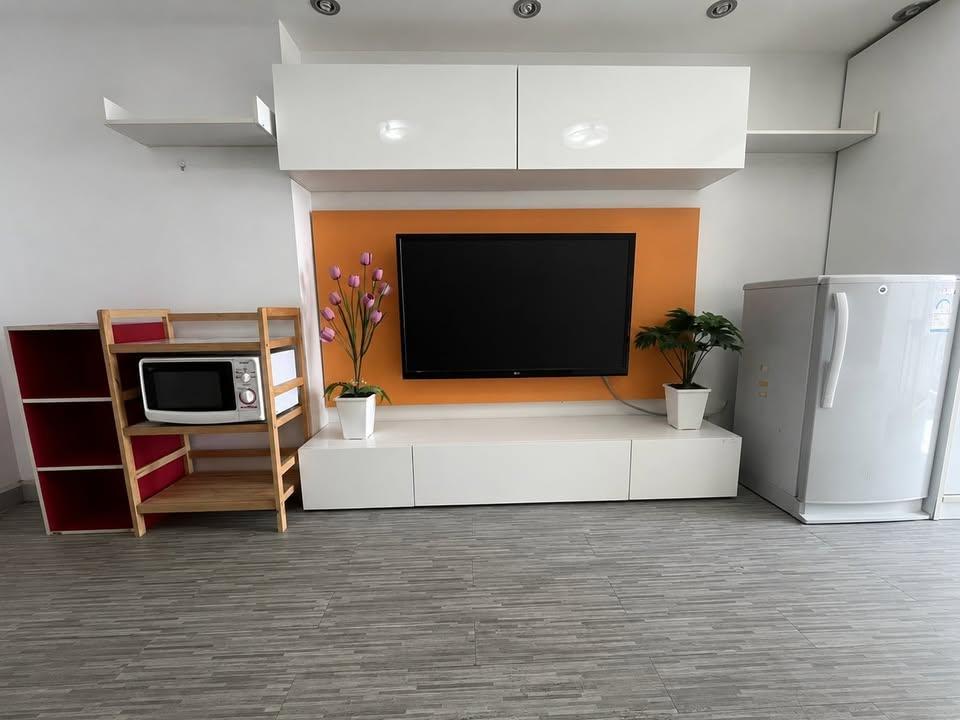 รูป 🔥ขาย คอนโด  Family Town Condominium แฟมิลี่ ทาวน์ คอนโดมิเนียม  ตกแต่งพร้อมอยู่ แถมติดตั้งแอร์ใหม่ให้ฟรี✅ ทำเลดีใจกลางเมือง ย่านสะพานควาย–สุทธิสาร - รูปที่ 3/7