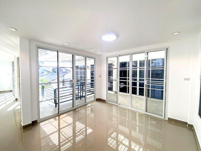picture CB061 Home office for sale 6 Br, Lat Phrao-Pradist Munudharm. - 13/13