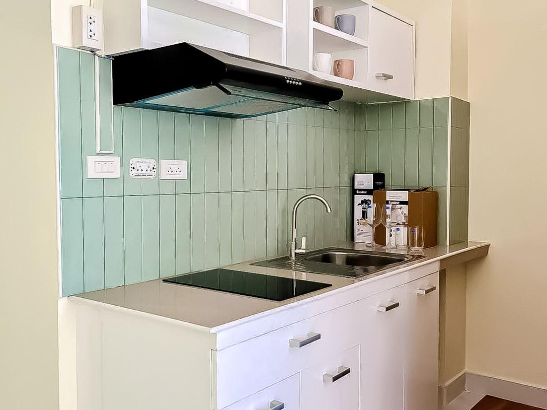 picture Jomtien Condotel Studio Condo for Sale Jomtien Beach - 1/7