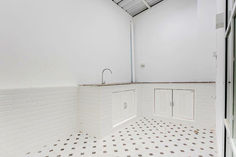 picture CB032, Commercial Building for sale 4 Br, Ratchada-Lat Phrao. - 5/10