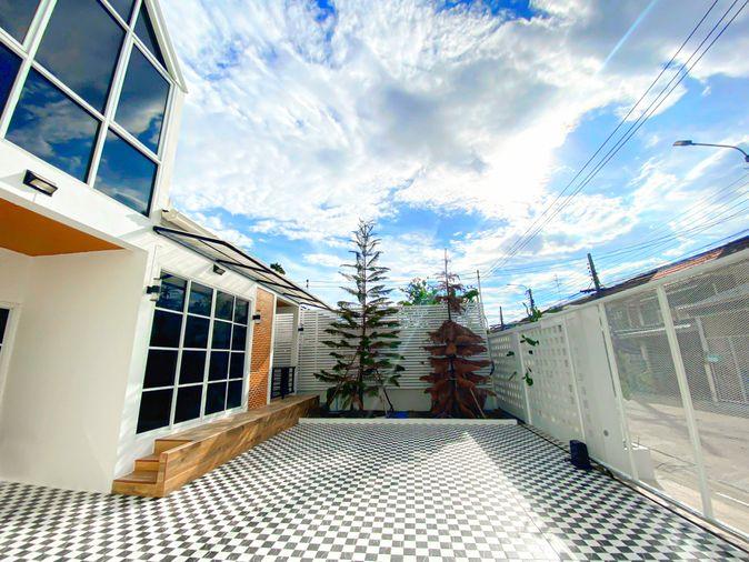 picture CB061 Home office for sale 6 Br, Lat Phrao-Pradist Munudharm. - 3/13