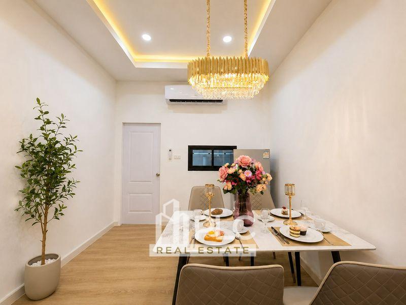 picture Dog-Friendly Corner Townhome for Rent North Pattaya - 5/17
