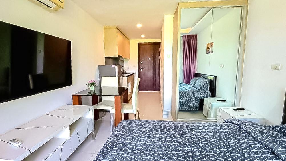 picture Laguna Beach Resort 3 Maldives Studio Condo for Sale - 3/6