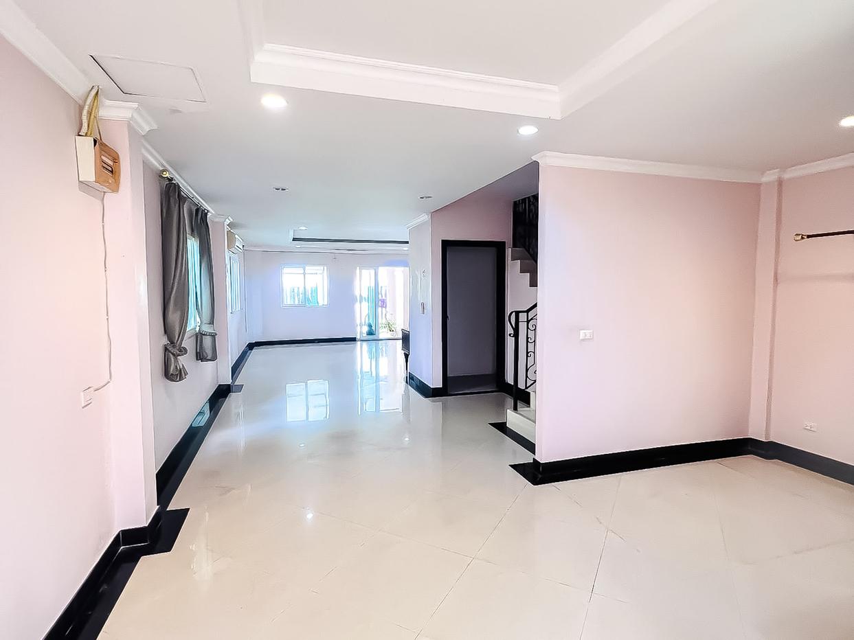 picture Townhouse for Sale Thepprasit South Pattaya 2 Bed Corner Unit - 6/8