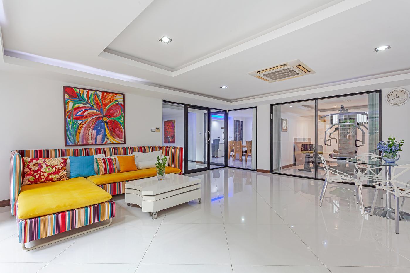 picture Spacious Pool Villa for Rent Pratumnak Pattaya - 14/30