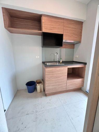 รูป 💖💖ขายด่วน!! โครงการ Brix Condominium ติดรถไฟฟ้าสถานีสิรินธร /สตูดิโอ 22.12 ตรม ขายเพียง 1.85 ล้านบาท /สนใจสอบถาม LINE ID: atfirm2010💖💖 - รูปที่ 9/16