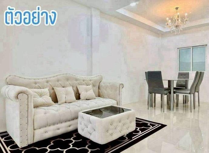 รูป ขายทาวน์เฮาส์รีโนเวทใหม่ หมู่บ้านธัญวลัย ศรีราชา ทำเลดี พร้อมอยู่ - รูปที่ 2/7