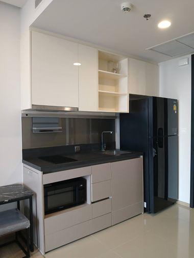 รูป 🔥 OKA HAUS Sukhumvit 36 ห้องสวย ชั้น 14 ใกล้ BTS ทองหล่อ เพียง 23,000 บาท/เดือน พร้อมเข้าอยู่! 🏙️✨ - รูปที่ 14/17