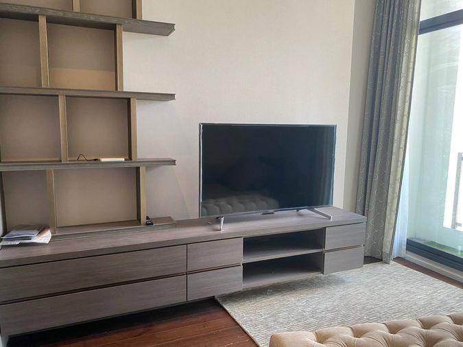 รูป The Diplomat Sukhumvit 39 | Ultra-Luxury 2 Bed 2 Bath at The Diplomat 39 | Steps to BTS Phrom Phong & EmQuartier | Prime Sukhumvit 39 - รูปที่ 5/7
