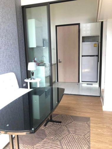 รูป PFD-08883 ให้เช่าคอนโด ชีวาทัย เรสซิเดนซ์ อโศก (Chewathai Residence Asoke) ห้อง Duplex แต่งพร้อมอยู่ ใกล้ MRT เพชรบุรี & MRT พระราม 9 🏙️✨ - รูปที่ 4/13
