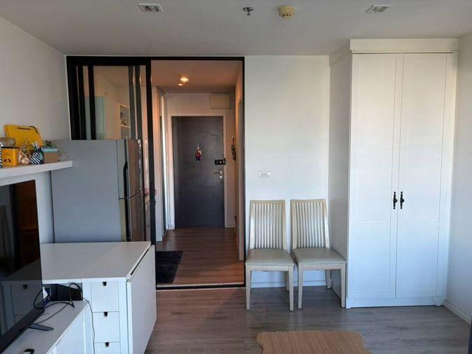 picture For Rent Knightsbridge (Charming Arty Vintage) (BTS Bearing) Unit 989/118 - 6/16