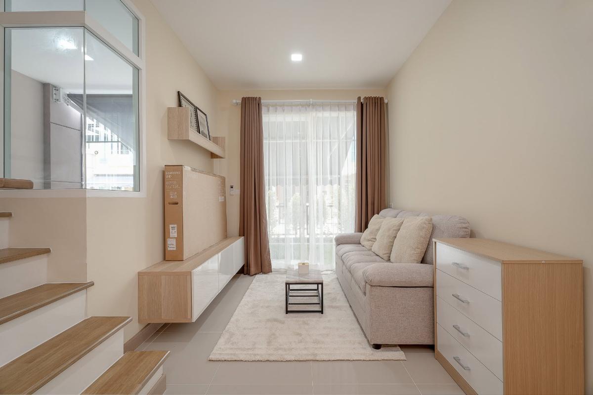 รูป 🏡 ให้เช่าทาวน์โฮม 2 ชั้น Golden Town ฟิวเจอร์-รังสิต (ซอยรังสิต-นครนายก 15)  ทำเลทองหลังฟิวเจอร์ฯ  สภาพสวยกว้างขวางพร้อมเข้าอยู่! 🌳 - รูปที่ 4/30