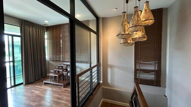 รูป ให้เช่าบ้านเดี่ยว มัณฑนาการ อ่อนนุช–วงแหวน 3 บ้านใกล้คลับเฮาส์ เดินข้ามถนนถึงส่วนกลาง พร้อมเข้าอยู่ (H6937) - รูปที่ 8/16