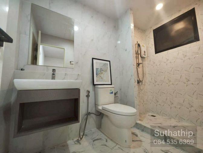 picture Townhome for rent at Baan Klang Muang Srinakarin-Onnut, Near BTS Srinut (ST-02) - 17/20