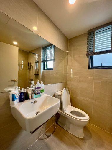 รูป ขายบ้านหรู Baan Klang Muang The Edition โยธินพัฒนา ราคาพิเศษ ขายขาดทุน ฟรี Built-in ทั้งหลัง มูลค่ากว่า 3.8 ล้านบาท บ้านพร้อมเข้าอยู่  - รูปที่ 19/33