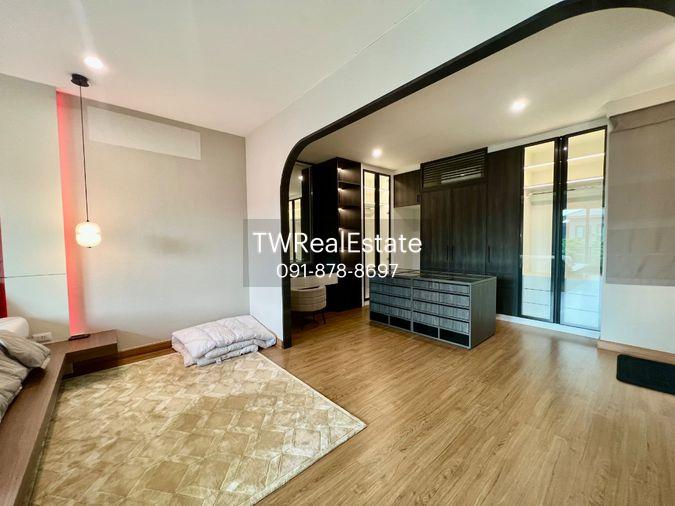 รูป ขายบ้านหรู Baan Klang Muang The Edition โยธินพัฒนา ราคาพิเศษ ขายขาดทุน ฟรี Built-in ทั้งหลัง มูลค่ากว่า 3.8 ล้านบาท บ้านพร้อมเข้าอยู่ - รูปที่ 30/33