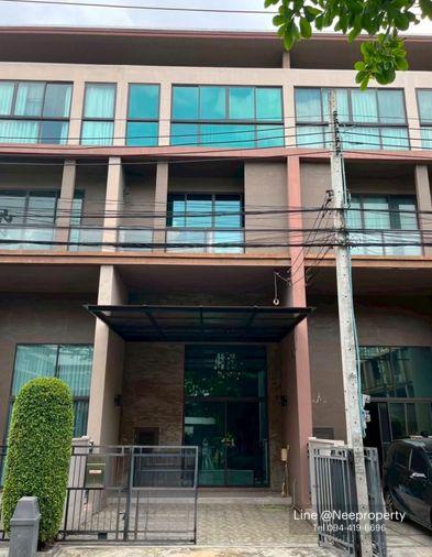 รูป ขาย ทาวน์โฮม 3.5 ชั้น บ้านกลางเมือง รัชโยธิน ใกล้ BTS เสนานิคมเพียง 650 เมตร พร้อมอยู่ (TH6917) - รูปที่ 1/26