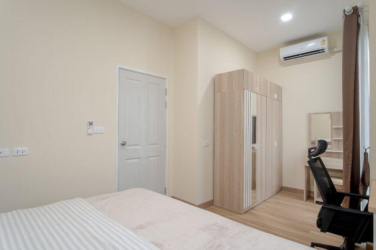 picture Golden Town Future - Rangsit   House For Rent / Line : @mintocondo - 5/30