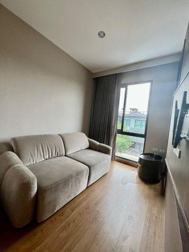 รูป ขายบ้านหรู Baan Klang Muang The Edition โยธินพัฒนา ราคาพิเศษ ขายขาดทุน ฟรี Built-in ทั้งหลัง มูลค่ากว่า 3.8 ล้านบาท บ้านพร้อมเข้าอยู่  - รูปที่ 28/33